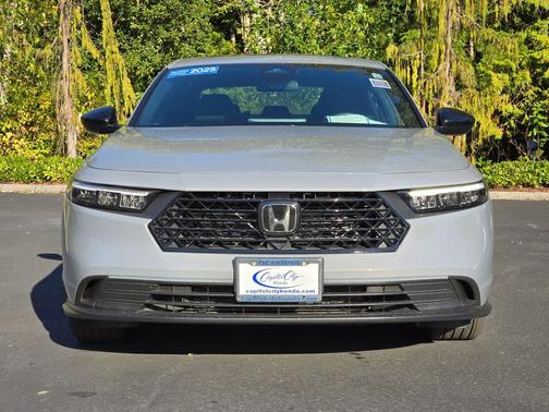 2025 Honda Accord Hybrid 
