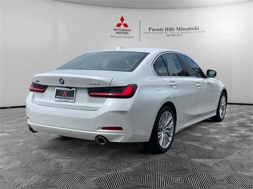 2024 BMW 330 i xDrive