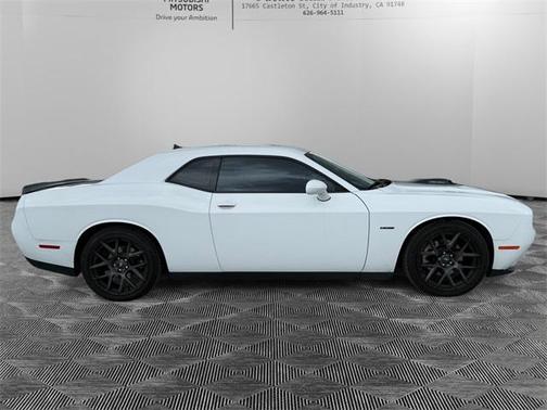 2017 Dodge Challenger R/T