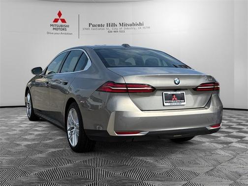 2024 BMW 530 i