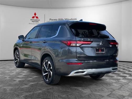 2025 Mitsubishi Outlander PHEV SEL