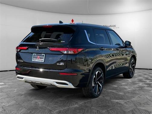 2025 Mitsubishi Outlander PHEV SEL