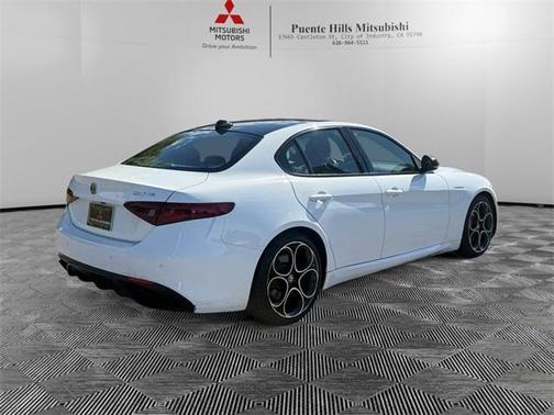 2022 Alfa Romeo Giulia Veloce