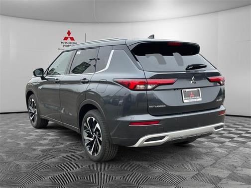 2025 Mitsubishi Outlander PHEV SEL