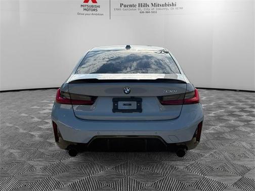 2024 BMW 330 i