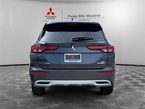 2025 Mitsubishi Outlander PHEV SEL