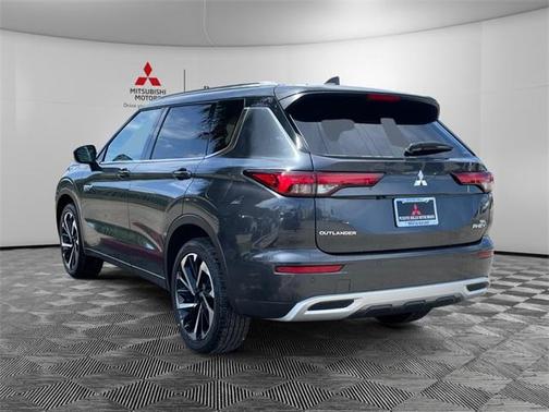 2025 Mitsubishi Outlander PHEV SEL