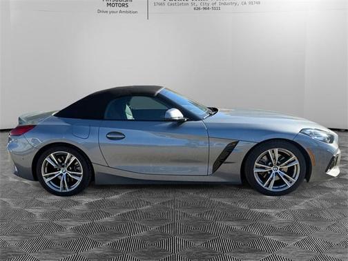 2025 BMW Z4 sDrive30i