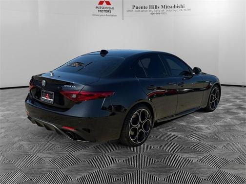2022 Alfa Romeo Giulia Veloce