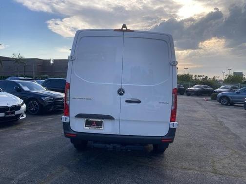 2024 Mercedes-Benz Sprinter 2500 144 WB