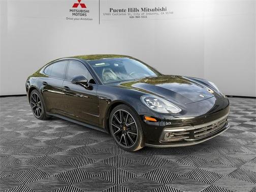 2018 Porsche Panamera 4S