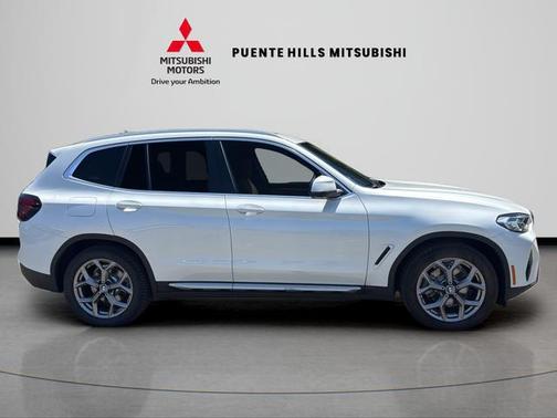 Mineral White Metallic 2022 BMW X3 sDrive30i