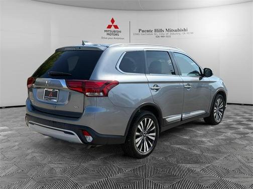 2020 Mitsubishi Outlander 