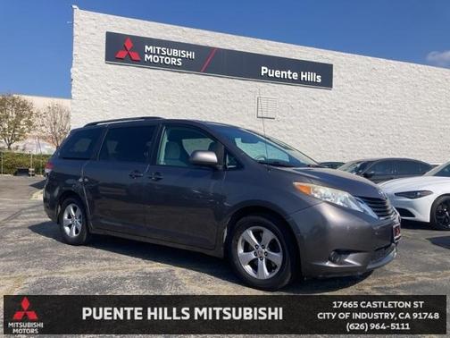2011 Toyota Sienna LE
