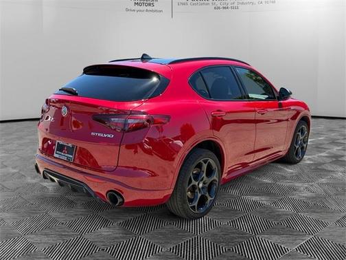 2022 Alfa Romeo Stelvio Veloce