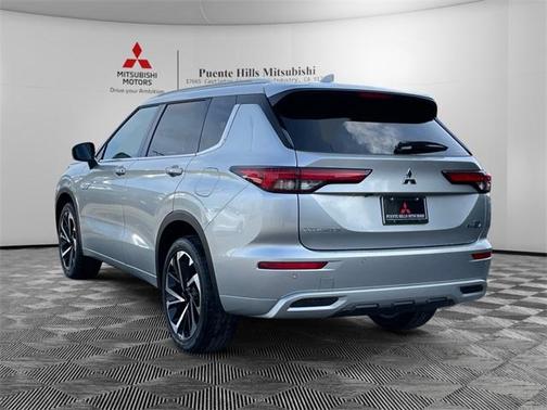 2025 Mitsubishi Outlander PHEV SEL
