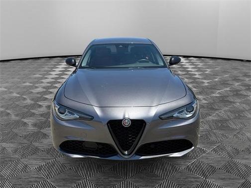 2021 Alfa Romeo Giulia Base
