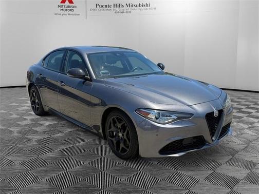 2021 Alfa Romeo Giulia Base