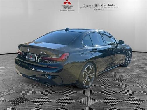 2022 BMW 330 i xDrive