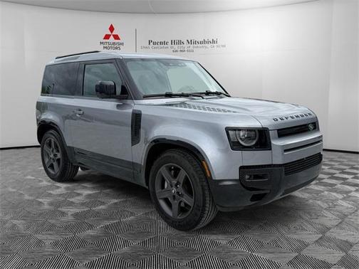 2024 Land Rover Defender P400 X-Dynamic SE