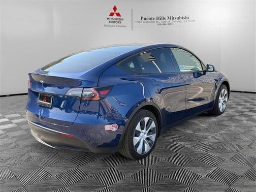 2024 Tesla Model Y Base