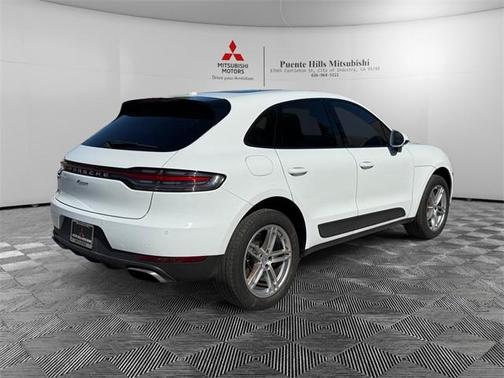 2021 Porsche Macan Base