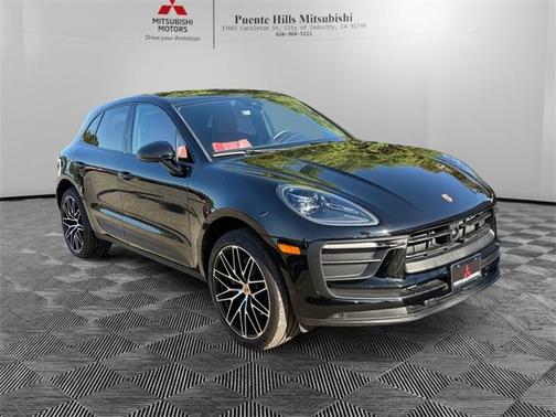 2024 Porsche Macan Base