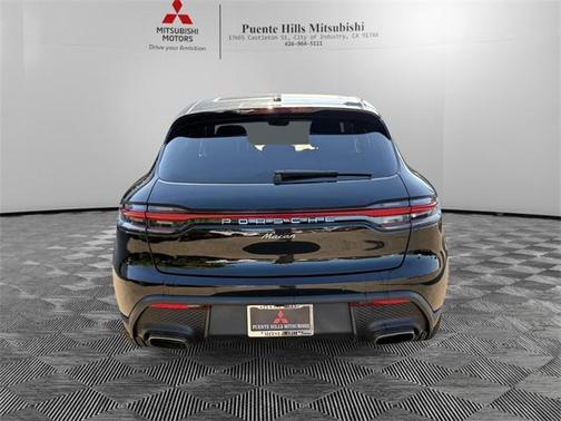 2024 Porsche Macan Base