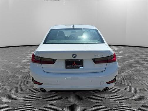 2022 BMW 330e 330e