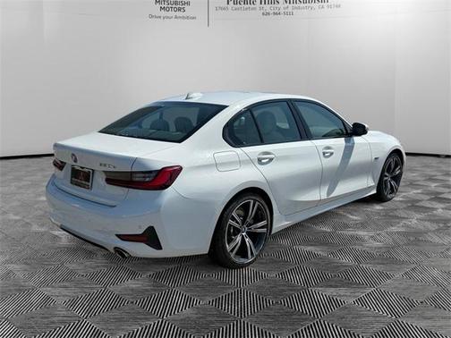 2022 BMW 330e 330e