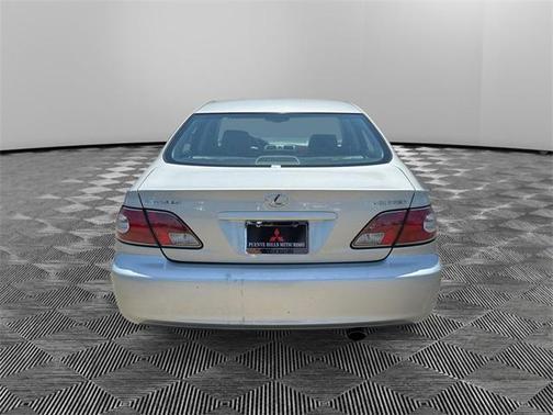 2004 Lexus ES 330 Base (A5)