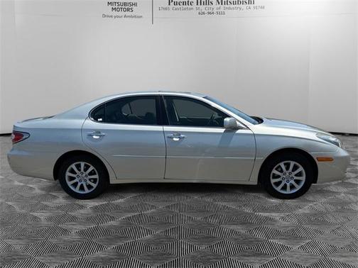 2004 Lexus ES 330 Base (A5)