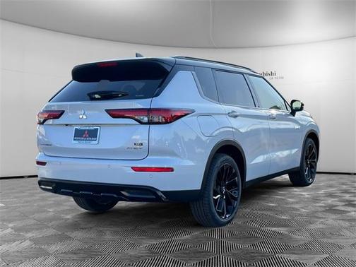 2025 Mitsubishi Outlander PHEV SEL Black Edition
