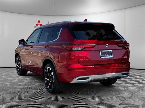 2025 Mitsubishi Outlander PHEV SEL