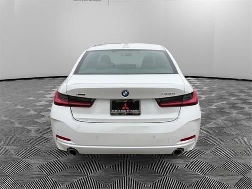 2024 BMW 330 i xDrive