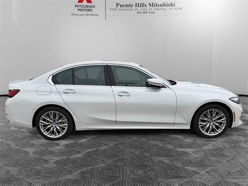 2024 BMW 330 i xDrive