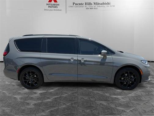 2022 Chrysler Pacifica Limited