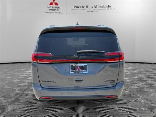 2022 Chrysler Pacifica Limited