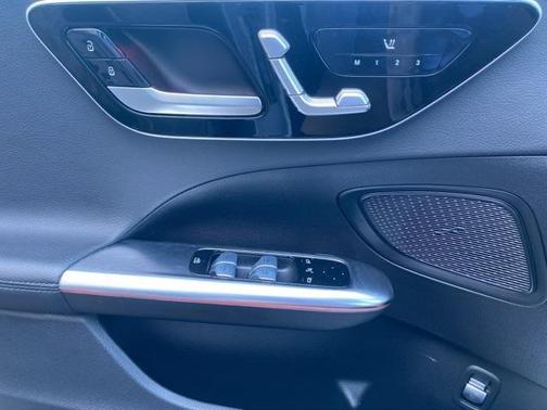 2022 Mercedes-Benz C-Class C 300