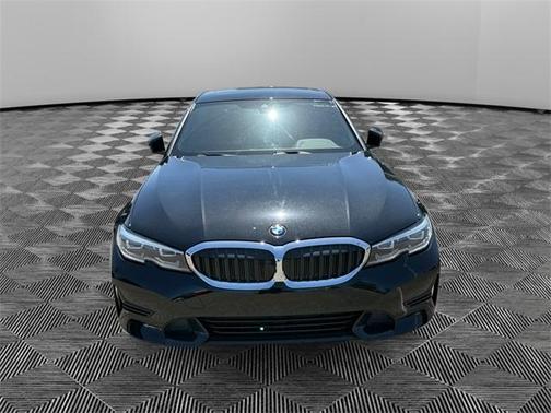 2022 BMW 330 i