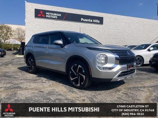 2022 Mitsubishi Outlander SE