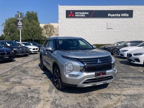 2022 Mitsubishi Outlander SE