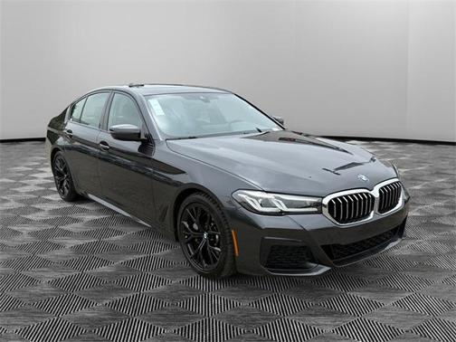 2022 BMW 530 i