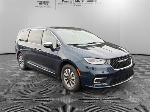 2022 Chrysler Pacifica Hybrid Limited