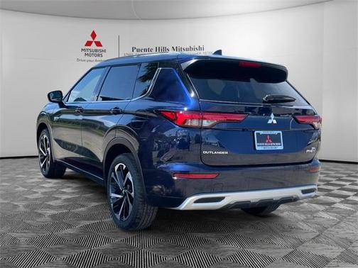 2025 Mitsubishi Outlander PHEV SEL