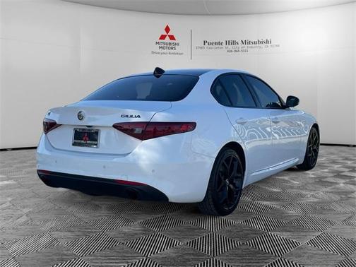2020 Alfa Romeo Giulia Base