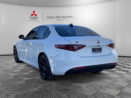 2020 Alfa Romeo Giulia Base