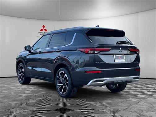 2025 Mitsubishi Outlander PHEV SEL