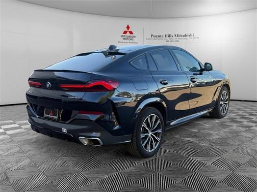 2023 BMW X6 xDrive40i