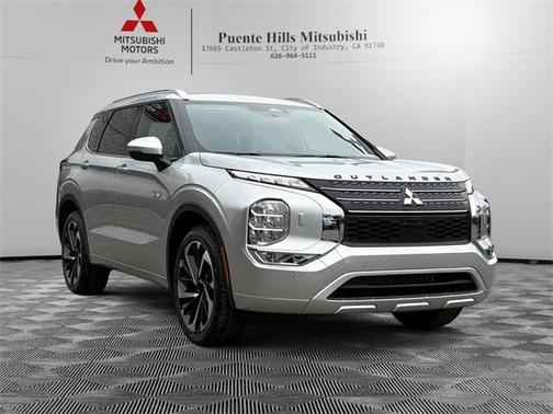 2025 Mitsubishi Outlander PHEV SEL